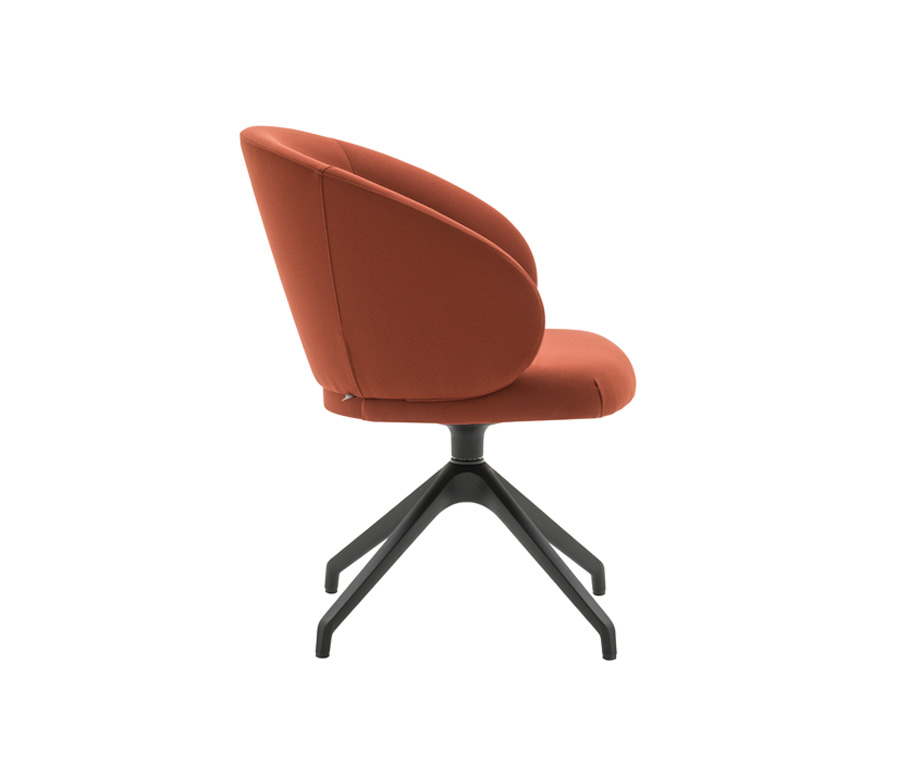 Montbel Lily easychair 04533